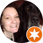 Jeanette Olsson med sin hund.